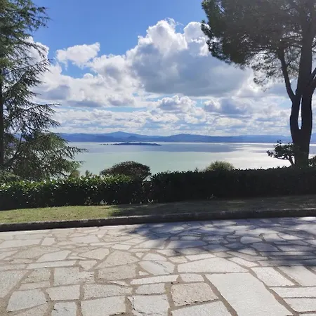 Degli Ulivi Trasimeno Tatil Evi